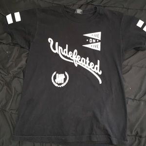 ⚠️CLASSIC THROWBACK UNDEFEATED TEE ⚠️ 10/10